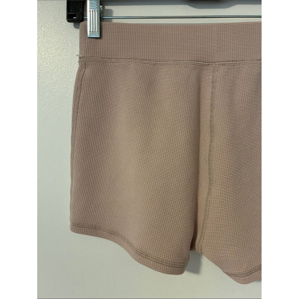 Alo Yoga Microwaffle Pleasant Boyshort Light Pink - Picture 9 of 9